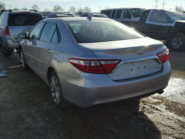 4T1BF1FK4HU794135 - 2017 TOYOTA CAMRY LE SILVER photo 3