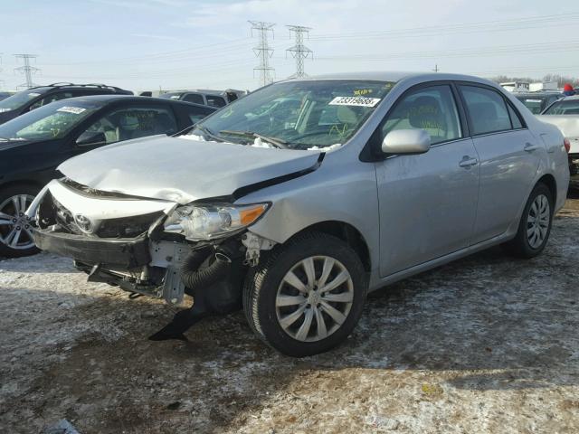 2T1BU4EE1DC124251 - 2013 TOYOTA COROLLA BA SILVER photo 2