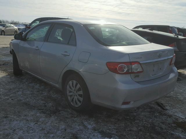 2T1BU4EE1DC124251 - 2013 TOYOTA COROLLA BA SILVER photo 3