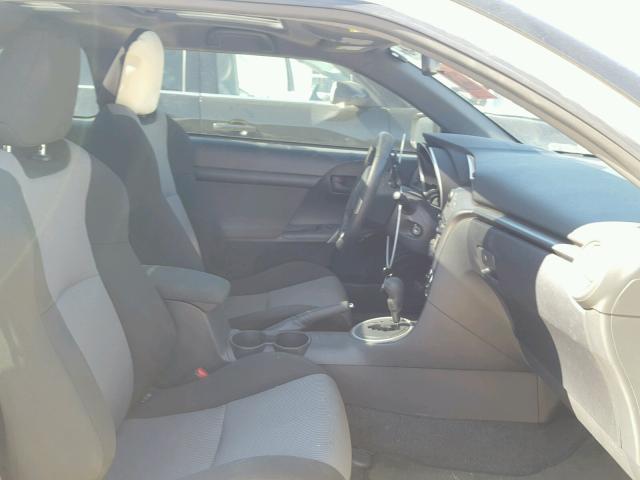 JTKJF5C71F3095810 - 2015 TOYOTA SCION TC 白色 照片 5