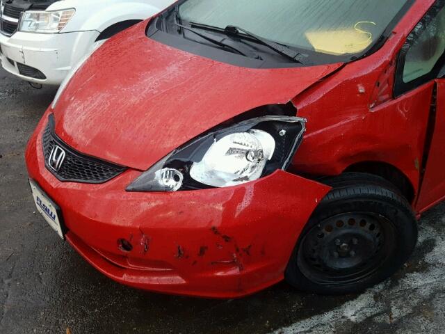 JHMGE8H30CC031683 - 2012 HONDA FIT RED photo 9