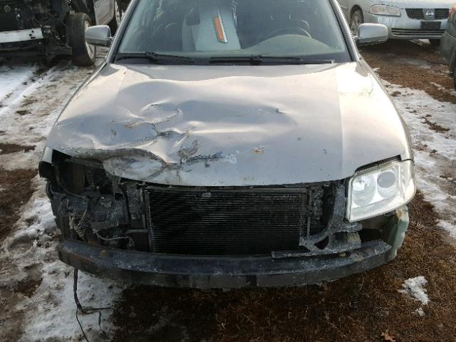 WVWTH63B22P288247 - 2002 VOLKSWAGEN PASSAT GLX 绿色 照片 7