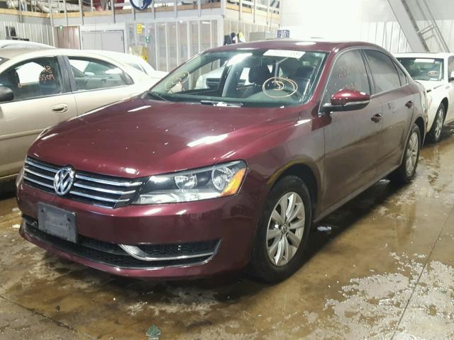 1VWAP7A36CC097139 - 2012 VOLKSWAGEN PASSAT S BURGUNDY photo 2