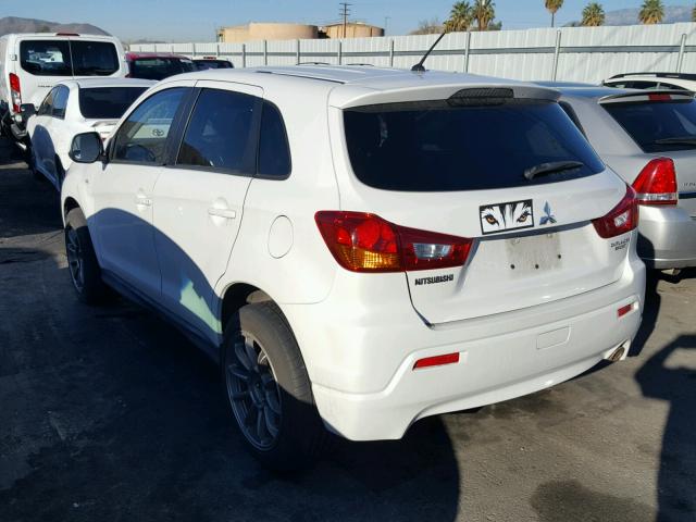 JA4AP4AU4BZ008507 - 2011 MITSUBISHI OUTLANDER WHITE photo 3