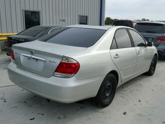 JTDBE32K850314982 - 2005 TOYOTA CAMRY LE SILVER photo 4