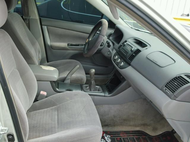 JTDBE32K850314982 - 2005 TOYOTA CAMRY LE SILVER photo 5