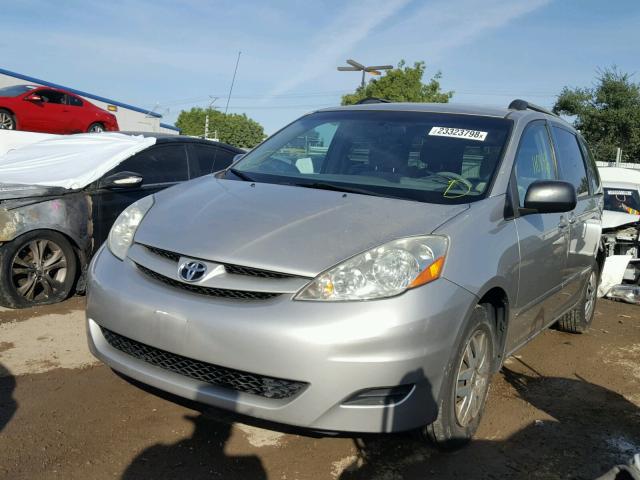 5TDZA23C86S548355 - 2006 TOYOTA SIENNA CE SILVER photo 2