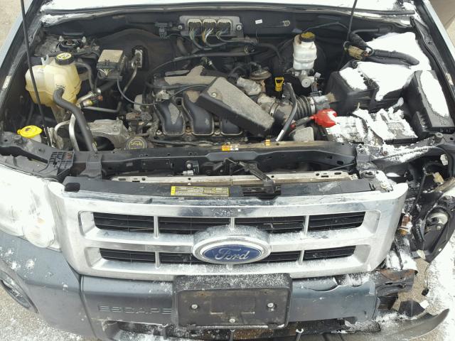 1FMCU93178KA04231 - 2008 FORD ESCAPE XLT GRAY photo 7