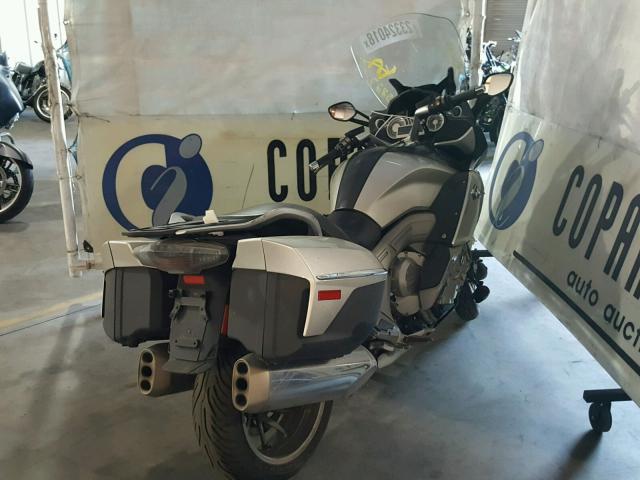 WB1061201CZZ22100 - 2012 BMW K1600 GTL SILVER photo 4