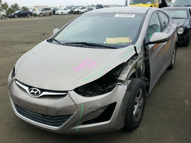 5NPDH4AE0FH574010 - 2015 HYUNDAI ELANTRA SE GOLD photo 2