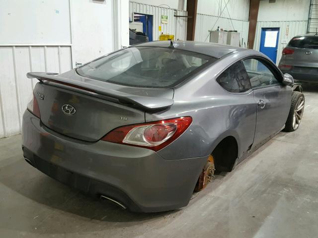 KMHHU6KH2AU012993 - 2010 HYUNDAI GENESIS CO GRAY photo 4