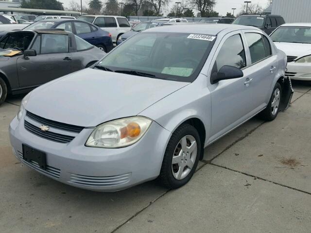 1G1AK58F687126623 - 2008 CHEVROLET COBALT LS SILVER photo 2