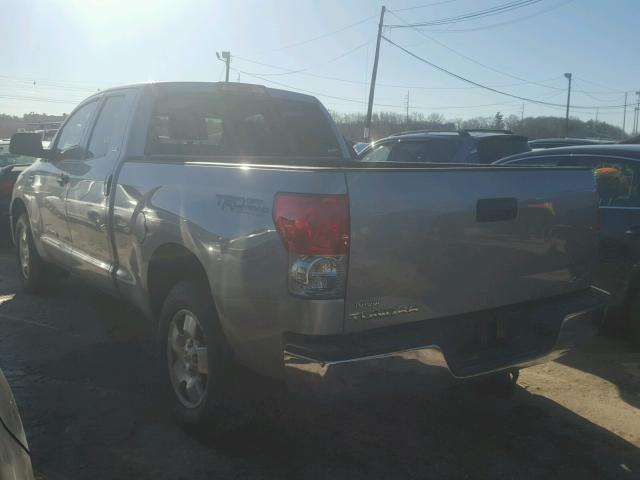 5TBBV54137S454365 - 2007 TOYOTA TUNDRA DOU SILVER photo 3