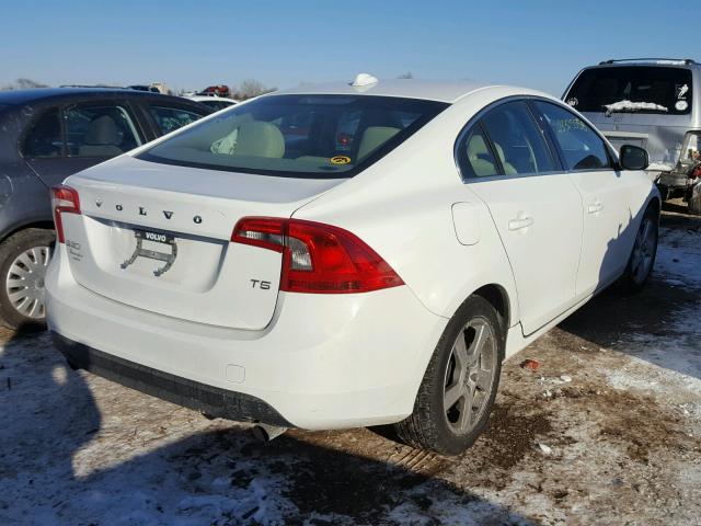 YV1622FS5C2140718 - 2012 VOLVO S60 T5 WHITE photo 4