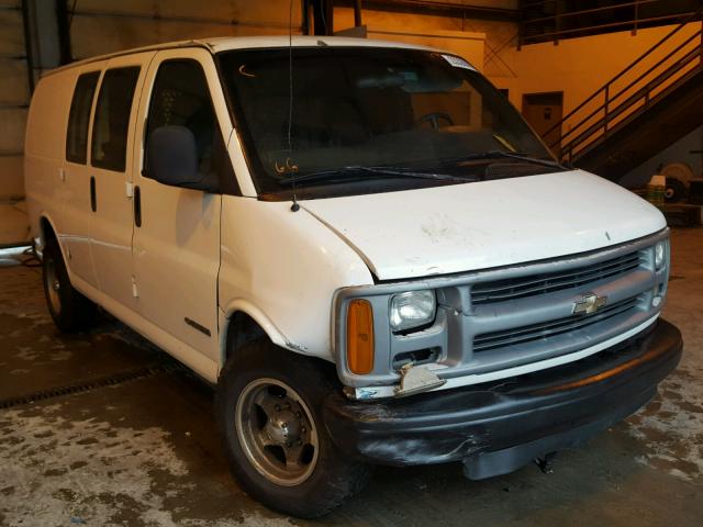 1GCHG35R611122395 - 2001 CHEVROLET EXPRESS G3 WHITE photo 1