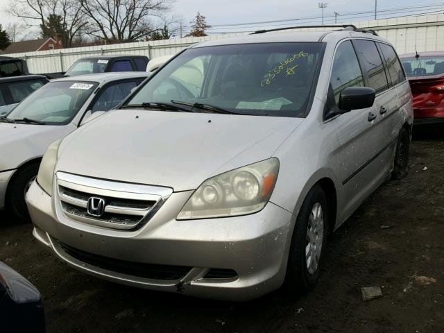 5FNRL38245B024882 - 2005 HONDA ODYSSEY LX SILVER photo 2