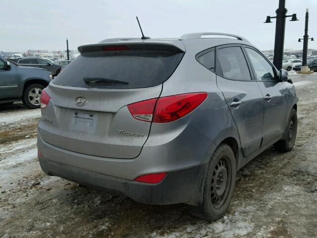 KM8JU3AC9BU174126 - 2011 HYUNDAI TUCSON GLS GRAY photo 4