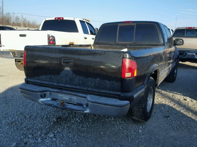 1GCCS1942W8233021 - 1998 CHEVROLET S TRUCK S1 BLACK photo 4