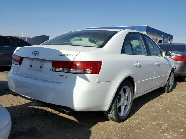 5NPEU46F57H166010 - 2007 HYUNDAI SONATA SE WHITE photo 4