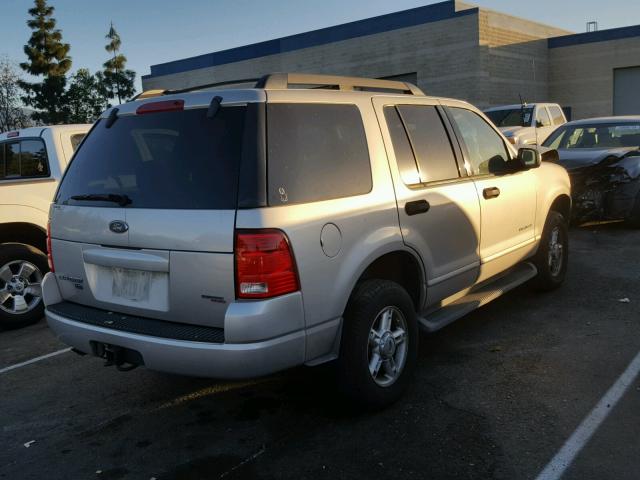 1FMZU63E75UA15631 - 2005 FORD EXPLORER X SILVER photo 4