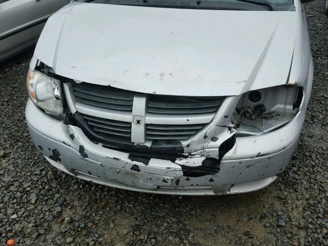 2D4GP24R05R108679 - 2005 DODGE GRAND CARA SILVER photo 9