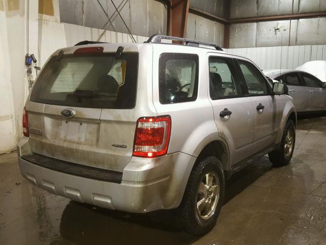 1FMCU92Z88KC17437 - 2008 FORD ESCAPE XLS SILVER photo 4