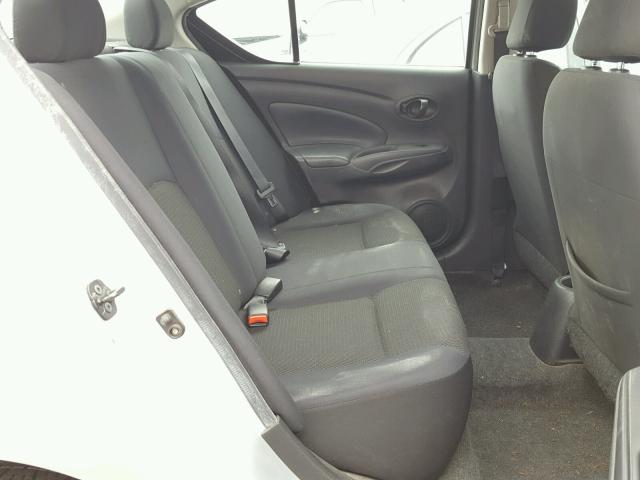 3N1CN7AP4CL921201 - 2012 NISSAN VERSA S SILVER photo 6