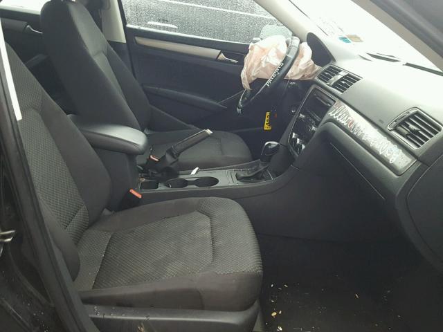 1VWAP7A38CC051103 - 2012 VOLKSWAGEN PASSAT S أسود صورة 5