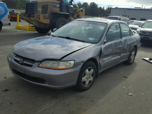 1HGCG1654YA095946 - 2000 HONDA ACCORD EX GRAY photo 2