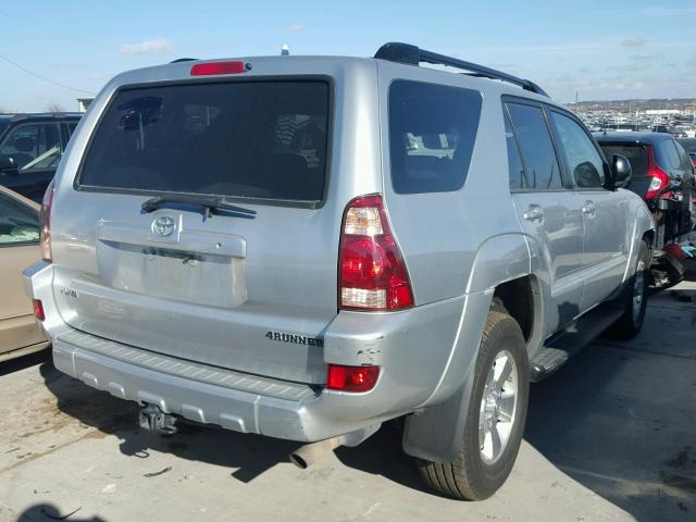 JTEZU14R550049529 - 2005 TOYOTA 4RUNNER SR SILVER photo 4