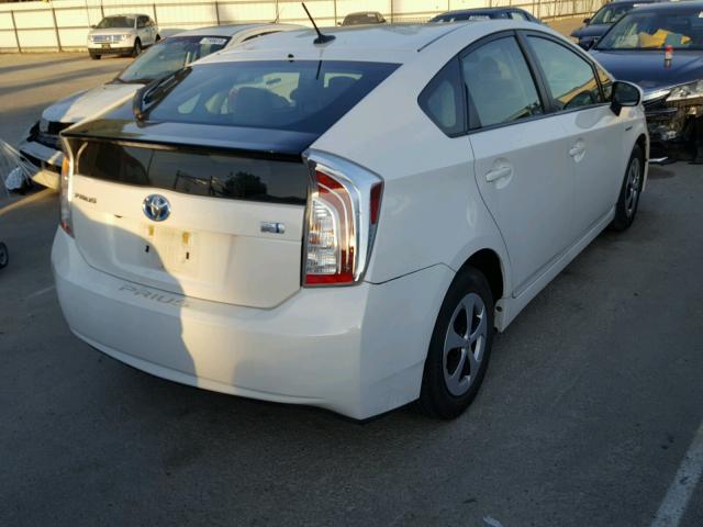 JTDKN3DUXC5447628 - 2012 TOYOTA PRIUS WHITE photo 4