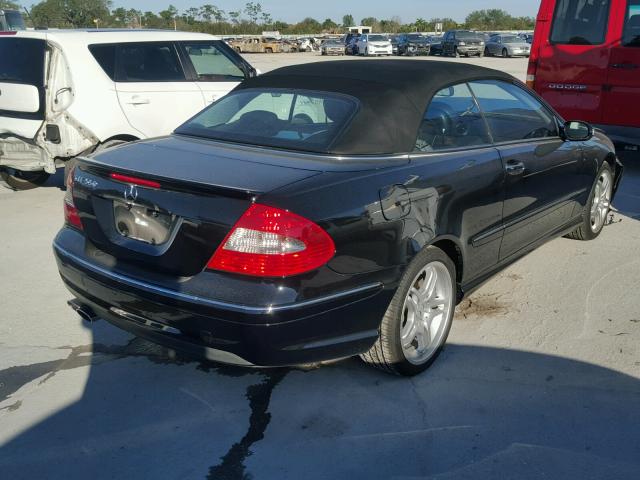 WDBTK72F59T103569 - 2009 MERCEDES-BENZ CLK 550 BLACK photo 4