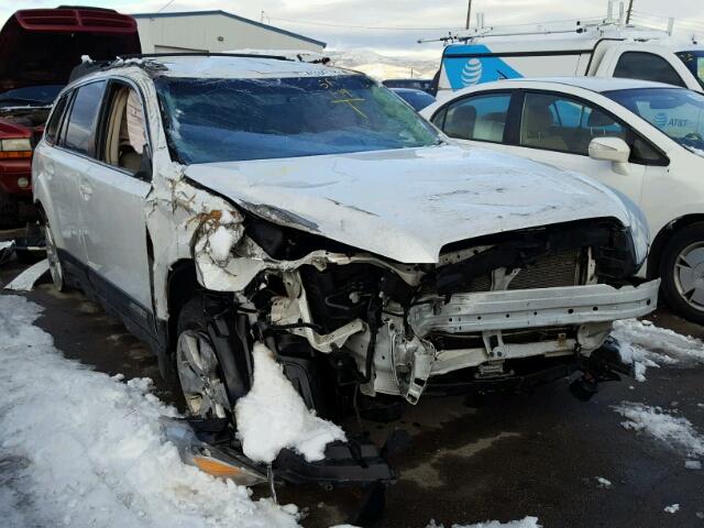 4S4BRBFC2C3223778 - 2012 SUBARU OUTBACK 2. WHITE photo 1