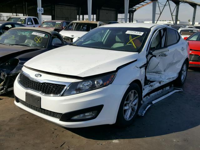 5XXGM4A78DG232548 - 2013 KIA OPTIMA LX WHITE photo 2