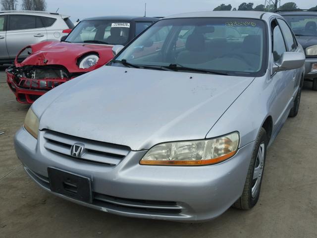 3HGCG66572G700418 - 2002 HONDA ACCORD LX SILVER photo 2