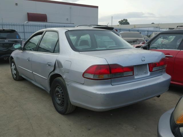 3HGCG66572G700418 - 2002 HONDA ACCORD LX SILVER photo 3