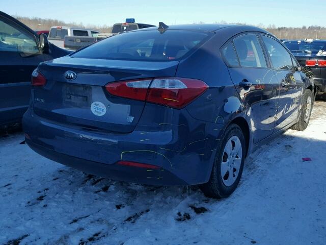 KNAFK4A64E5048283 - 2014 KIA FORTE LX BLUE photo 4