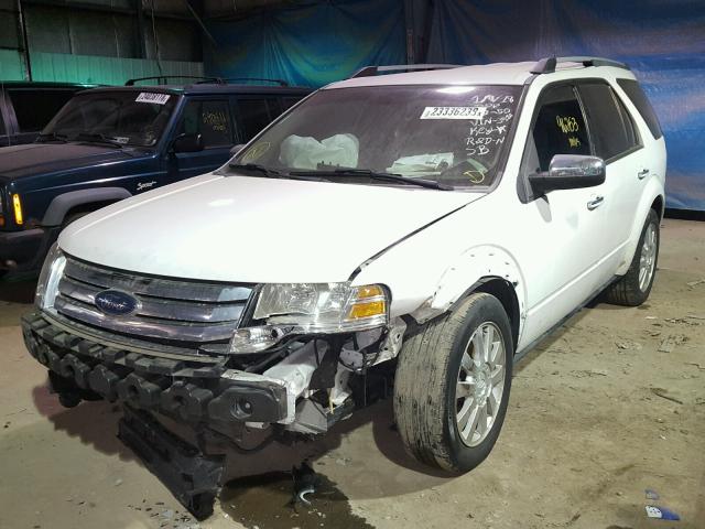 1FMDK03W48GA13912 - 2008 FORD TAURUS X L WHITE photo 2