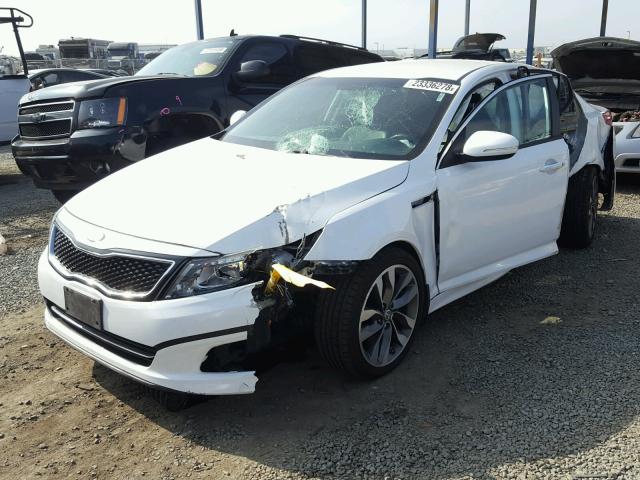 5XXGR4A76EG306102 - 2014 KIA OPTIMA SX WHITE photo 2