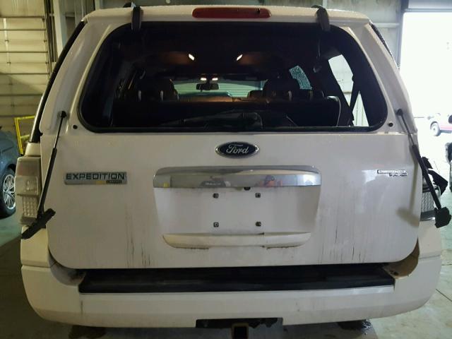 1FMFU205X8LA80337 - 2008 FORD EXPEDITION WHITE photo 9