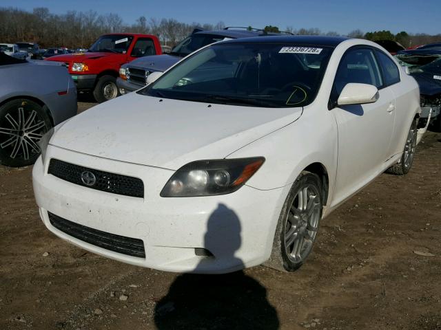 JTKDE3B73A0309759 - 2010 TOYOTA SCION TC WHITE photo 2