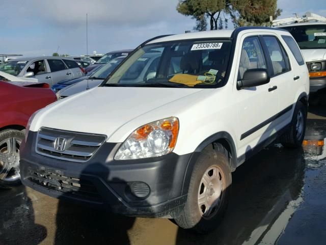 JHLRD78525C043249 - 2005 HONDA CR-V LX WHITE photo 2