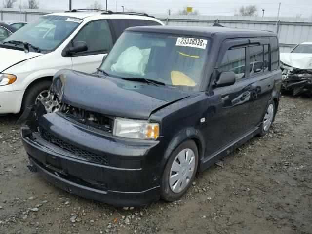 JTLKT334264082030 - 2006 TOYOTA SCION XB BLACK photo 2