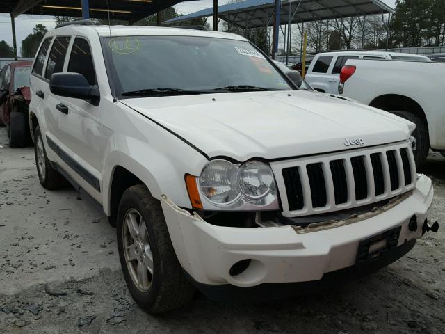 1J4GR48K66C349702 - 2006 JEEP GRAND CHER WHITE photo 1