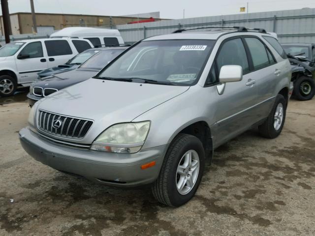 JTJGF10U410108755 - 2001 LEXUS RX 300 GRAY photo 2