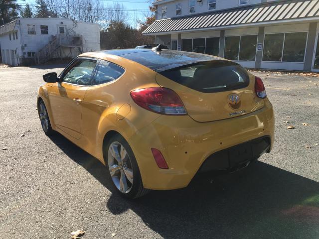 KMHTC6AD4CU022746 - 2012 HYUNDAI VELOSTER B YELLOW photo 4