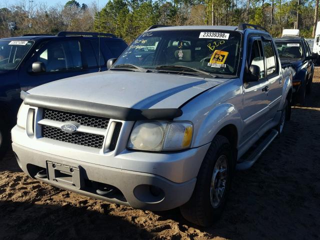 1FMZU67E01UC07624 - 2001 FORD EXPLORER S SILVER photo 2