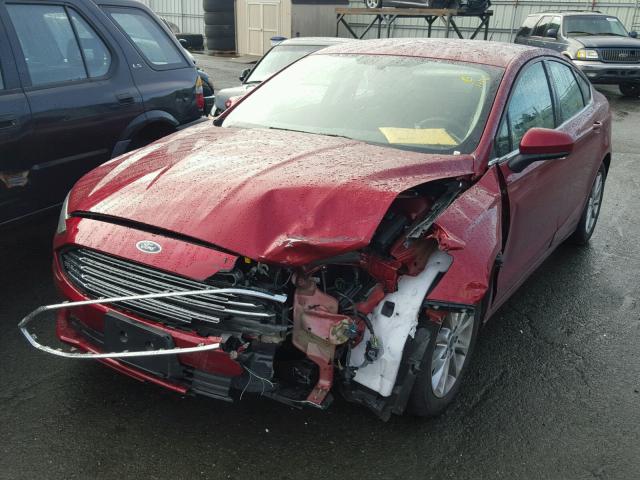 3FA6P0HD2HR294550 - 2017 FORD FUSION SE RED photo 2