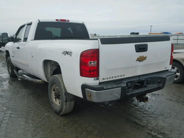 1GCHK29K27E518251 - 2007 CHEVROLET SILVERADO WHITE photo 3