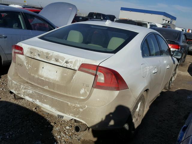 YV1622FS4C2142833 - 2012 VOLVO S60 T5 WHITE photo 4